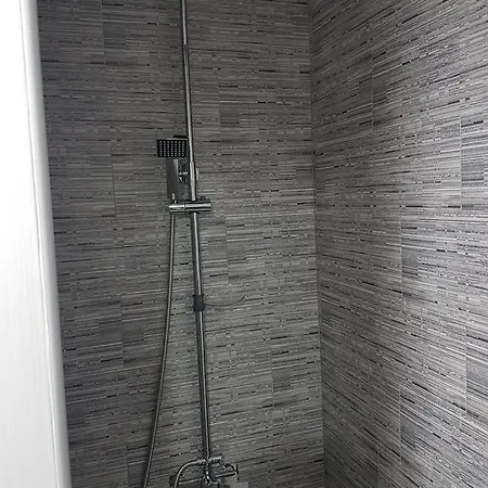 Guesthouse Central 3* 알리칸테