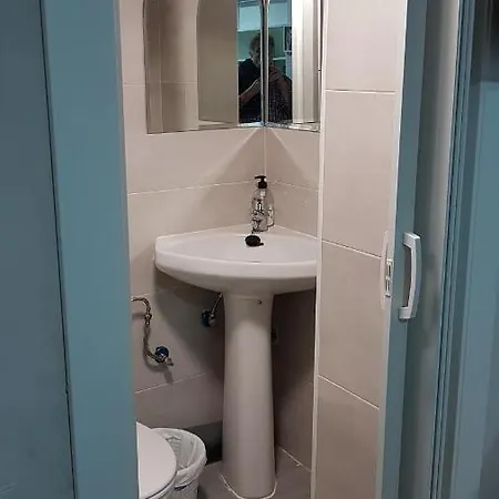 Guesthouse Central 3*