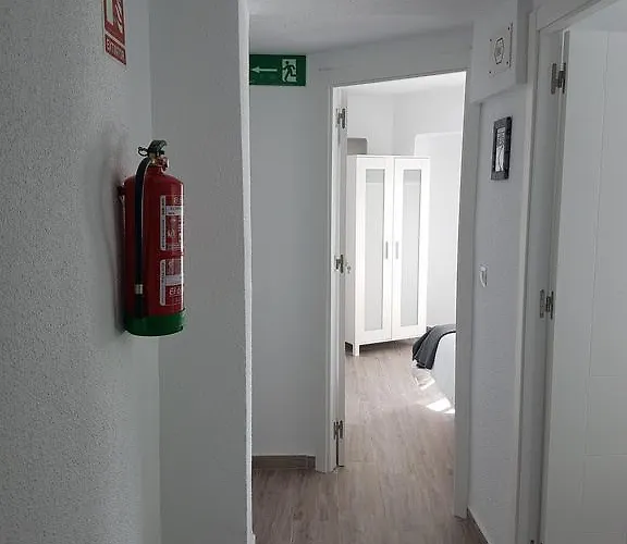 Guesthouse Central בית הארחה